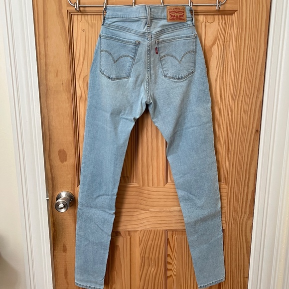 Levi's Women's 710 Super Skinny Jeans NWOT - Picture 2 of 4